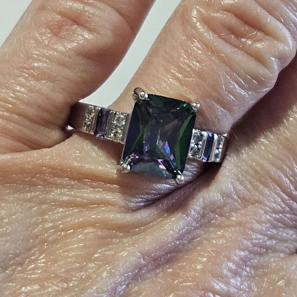 18K White Gold Plated Mystic Rainbow Rhinestone Ring Size 8